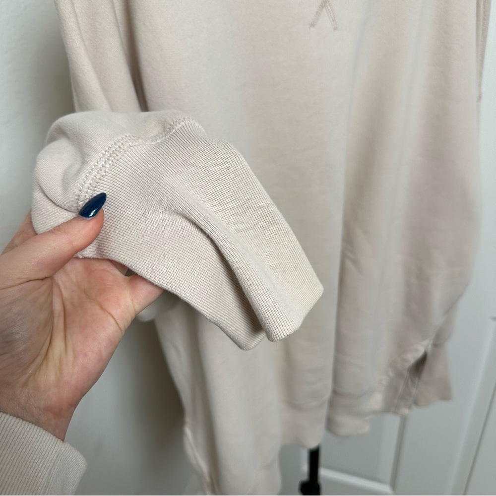 Split-Hem Tunic Crew Sweatshirt - Picture 5 of 6